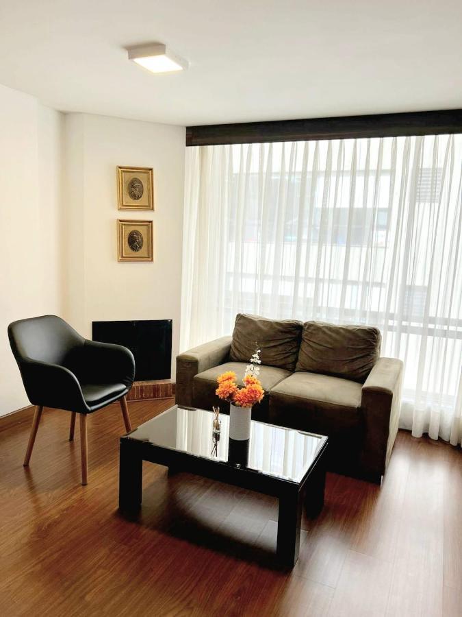 Acogedor Apartasuite Cerca Al Parque De La 93 Bogota Buitenkant foto